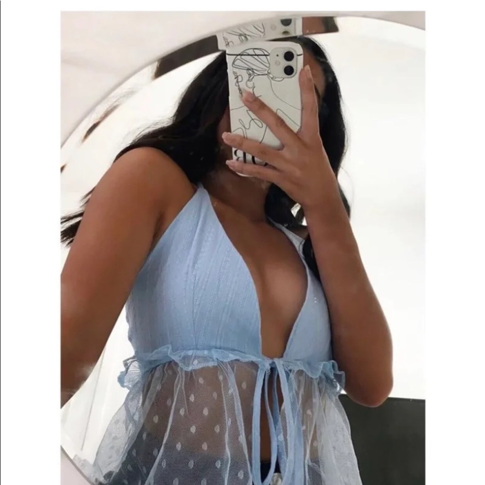 Boutique crop top lace front ties